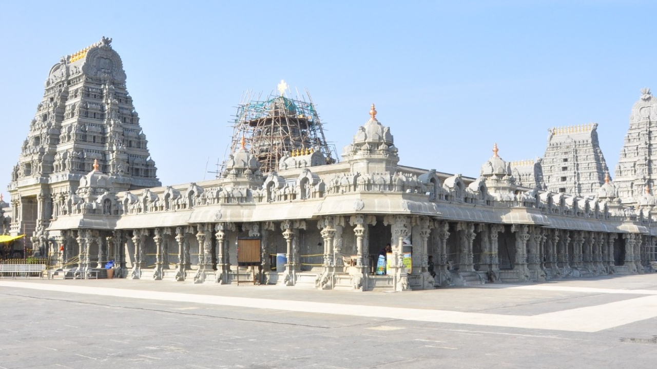 ఫిబ్రవరి 21 నుంచి యాదగిరిగుట్ట లక్ష్మీనరసింహస్వామి బ్రహ్మోత్సవాలు